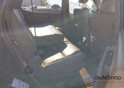 2005 Toyota Sequoia Limited V8 из США, поврежденный, VIN 5TDBT48A35S239406